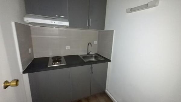 STUDIO RENOVÉ EN CENTRE VILLE AU 4EME ETAGE AVEC ASCENSEUR