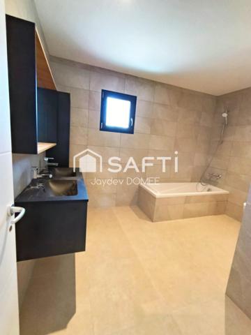 Opportunité rare : maison contemporaine avec piscine – Aniane