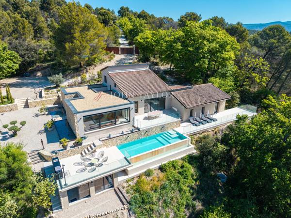 A vendre - Propriété de prestige au cœur de la nature près de Malemort-du-Comtat en Provence