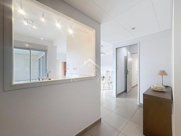 Millau (12100) APPARTEMENT F3 82 M2 AVEC TERRASSE GARAGE PRIVÉ ET ASCENSEUR