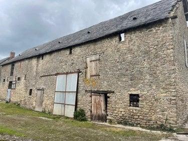 Bien agricole à vendre à Moulay en Mayenne (53100), ref : 046/820