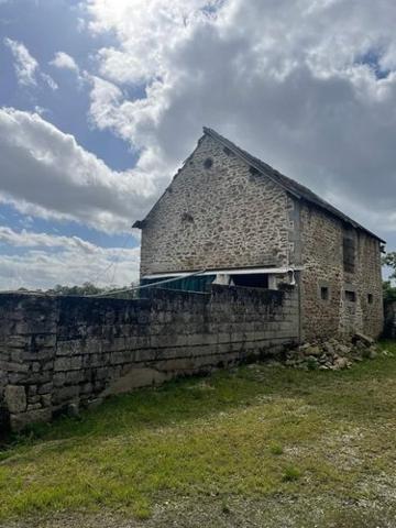 Bien agricole à vendre à Moulay en Mayenne (53100), ref : 046/820