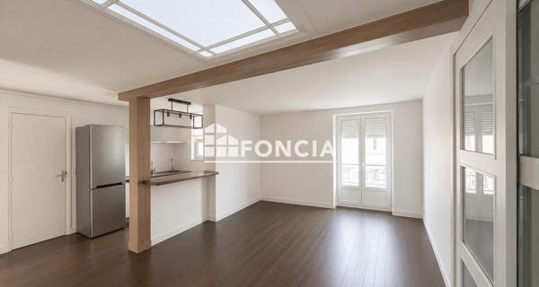 Location Appartement 2 pièces 51.9 m² - Paris 75017