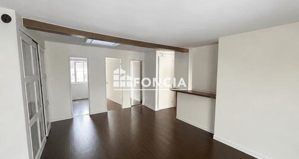 Location Appartement 2 pièces 51.9 m² - Paris 75017