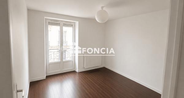 Location Appartement 2 pièces 51.9 m² - Paris 75017