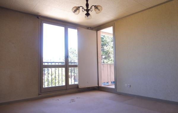 Valence : T3, 67 m2, 2 balcons plus cave