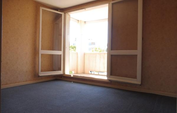 Valence : T3, 67 m2, 2 balcons plus cave