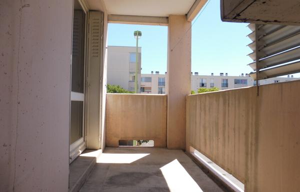 Valence : T3, 67 m2, 2 balcons plus cave