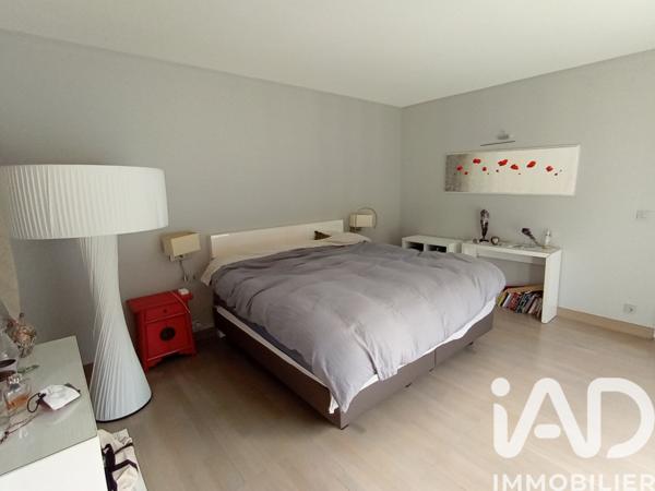 Maison à vendre 9 pièces 446 m² Besançon