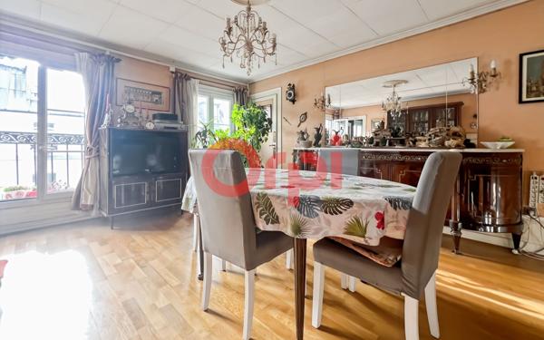 Appartement à vendre    4 pièces • 75,20 m2 Paris 10