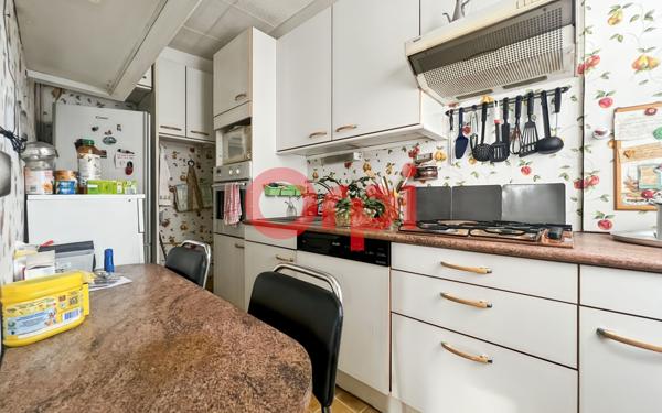 Appartement à vendre    4 pièces • 75,20 m2 Paris 10