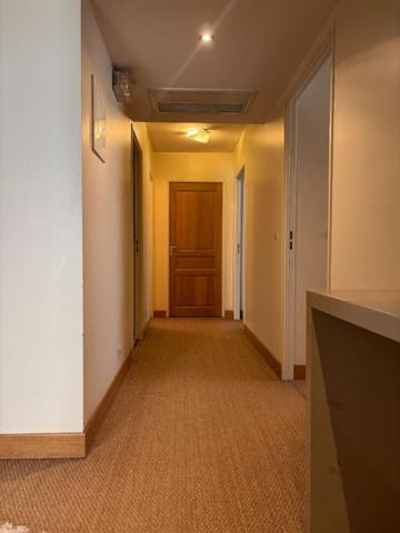 NOISY-LE-SEC ULTRA-CENTRE (1 MN RER E & T1) ? Plateau 162 m² + 7 Parkings de Plein Pied (Locaux Pro ou Habitation) PMR