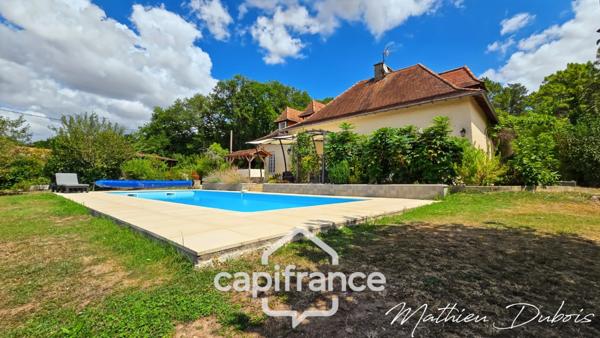 Maison de caractère 225 m² au sol avec piscine et vue campagne - À 5 minutes de Périgueux, Dordogne