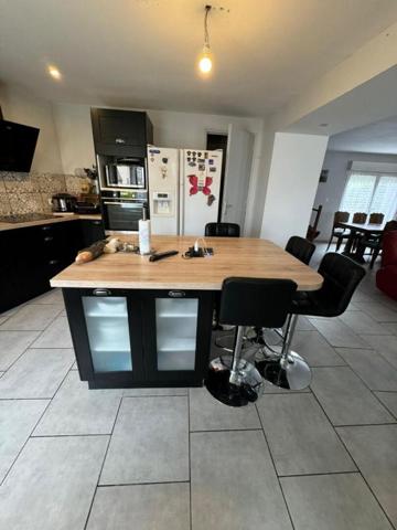 Maison avec studio indépendant à Imphy