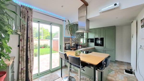 Maison de charme en plein coeur de Coye la Foret une maison totalement renovee cle en main !