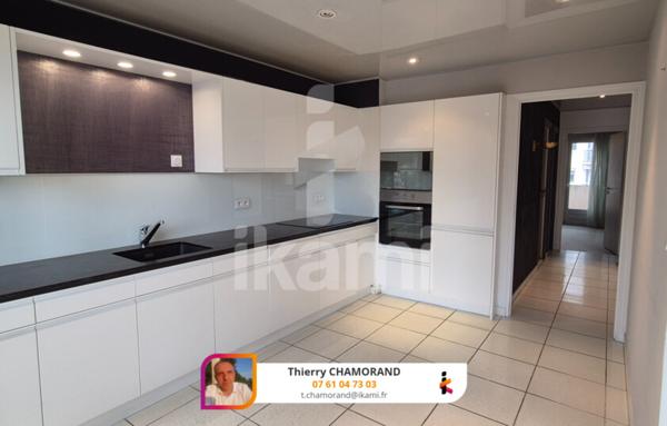 Appartement lumineux avec vue dégagée sur la Dent du Chat   4 pièces   69 m2   4ème étage avec ascenseur