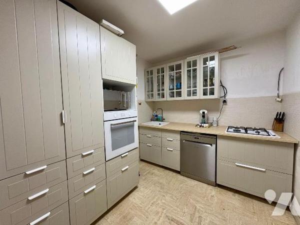 À Salbris (41) découvrez une maison pensée pour offrir confort et économies d'énergie grâce à u...