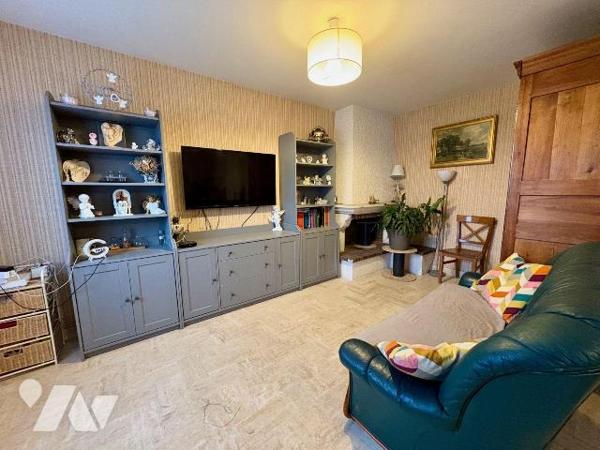 À Salbris (41) découvrez une maison pensée pour offrir confort et économies d'énergie grâce à u...