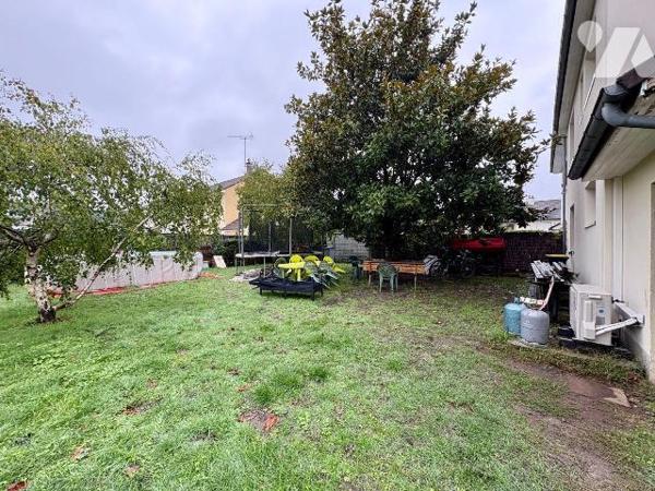 À Salbris (41) découvrez une maison pensée pour offrir confort et économies d'énergie grâce à u...