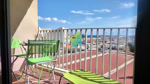 APPARTEMENT T2 MEUBLE AVEC PARKING ET CELLIER