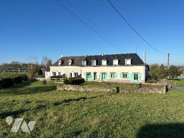 Ensemble immobilier - 400m² / Saint-Laurent-Du-Mottay