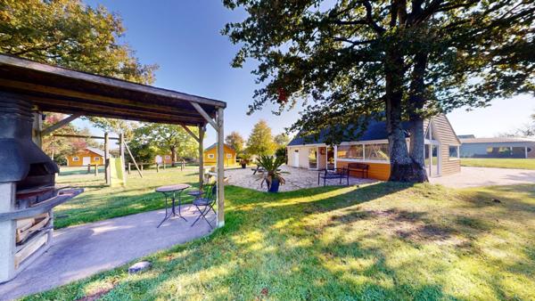 GITES + CHALETS 56 personnes. AVEC PISCINE CHAUFFÉE