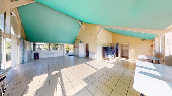 GITES + CHALETS 56 personnes. AVEC PISCINE CHAUFFÉE