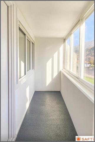 T1 bis rénové - immeuble isolé - vue montagne