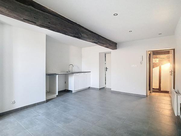 Immeuble renove Saumur 3 logements