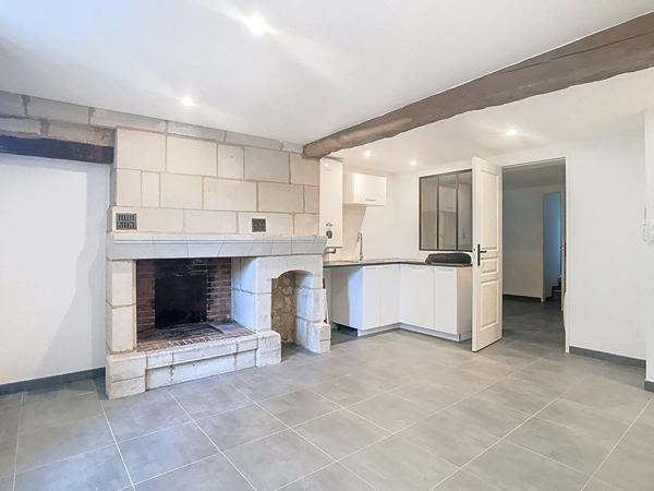 Immeuble renove Saumur 3 logements