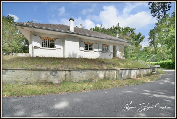 Propriete à vendre 8 pièces de 350 m² environ à MIMIZAN (40) avec lac privatif, cadre exceptionnel