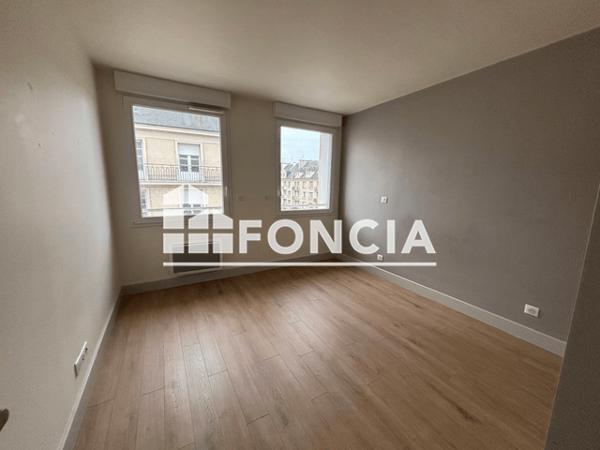 Location Appartement 3 pièces 70.3 m² - 17 AVENUE DU SIX JUIN Caen 14000