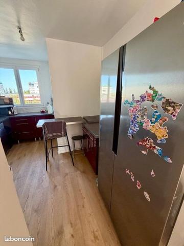 T2 non meublé de 36 m² avec poutres apparentes — quartier des Halles, hyper-centre