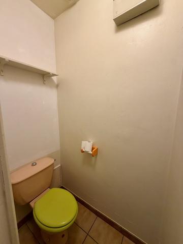 T2 non meublé de 36 m² avec poutres apparentes — quartier des Halles, hyper-centre