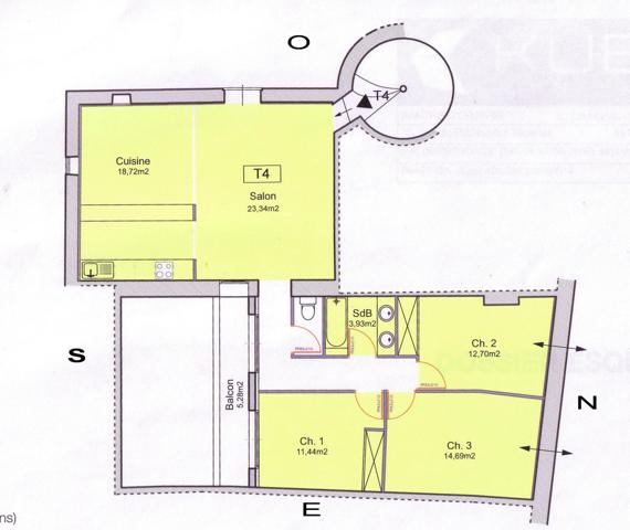 Fabrègues (34690) T4 de 90 M² dans maison de village au deuxième et dernier étage avec terrasse.