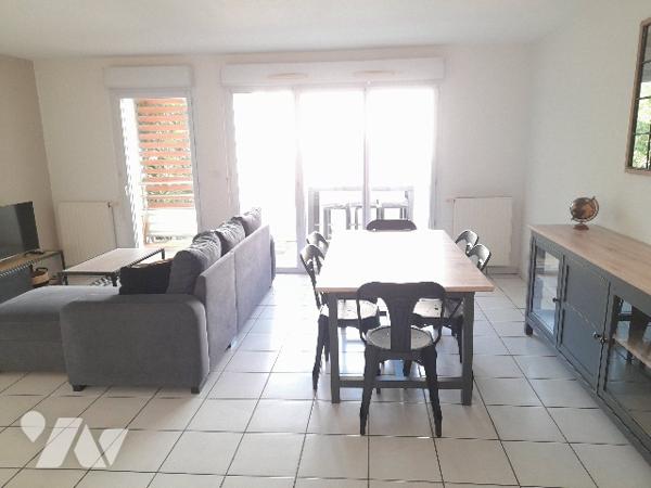 POITIERS - Appartement type 3 - rénové dans résidence sécurisée