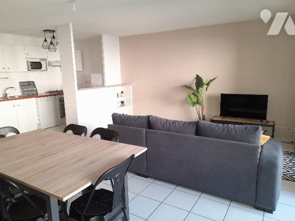 POITIERS - Appartement type 3 - rénové dans résidence sécurisée