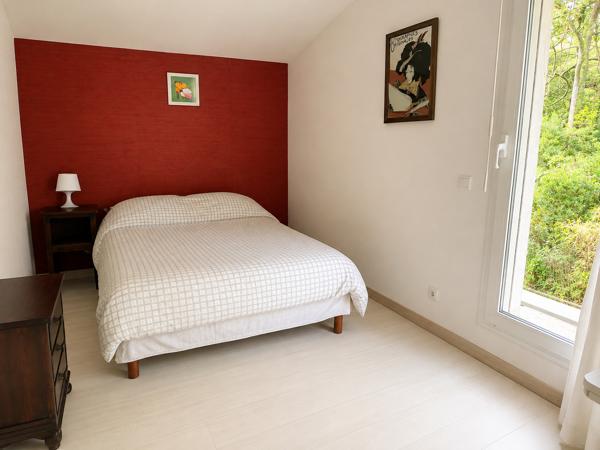 Maison
         8 pièces
        - 190 m² 750 000 € *