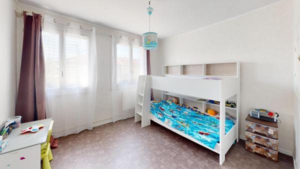 Maison Mitoyenne  avec une parcelle de terrain