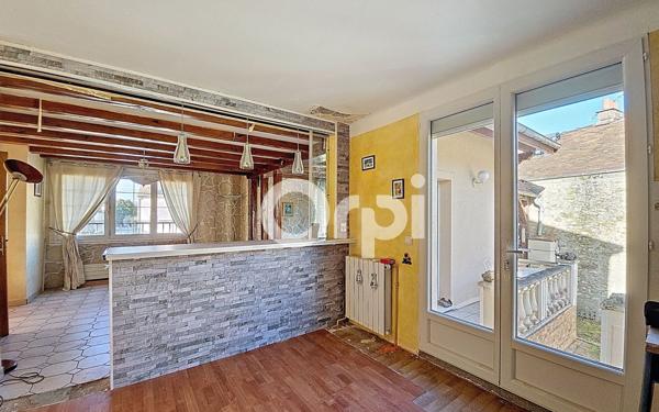 Maison à vendre    5 pièces •  Réau