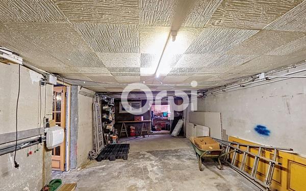 Maison à vendre    5 pièces •  Réau