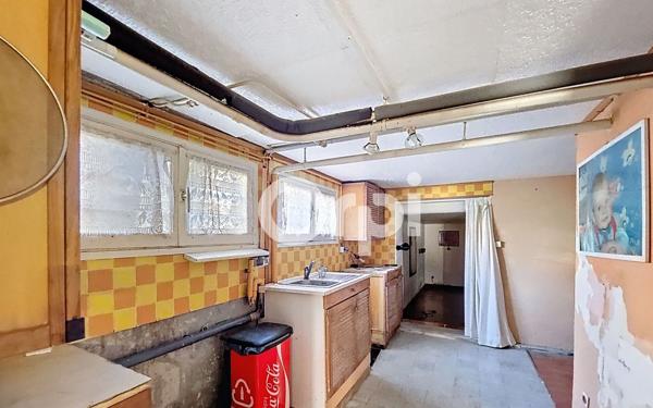 Maison à vendre    5 pièces •  Réau