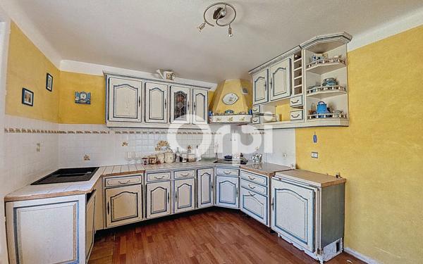 Maison à vendre    5 pièces •  Réau