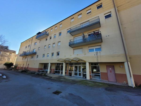 Dpt Gard (30), ALES à vendre idéal investisseur, local professionnel 434m² environ;