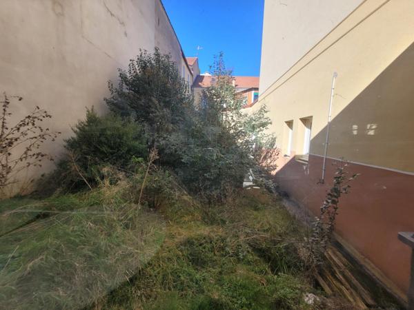 Dpt Gard (30), ALES à vendre idéal investisseur, local professionnel 434m² environ;