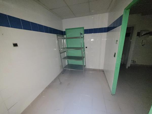 Dpt Gard (30), ALES à vendre idéal investisseur, local professionnel 434m² environ;