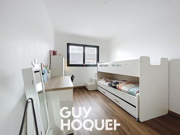 Villa contemporaine de plain-pied 2024 - Prestations haut de gamme & piscine chauffée - 71000 MÂCON