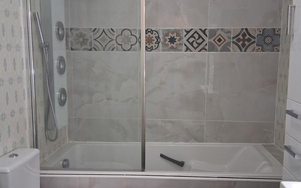 Appartement à louer    5 pièces • 118 m2 Annemasse