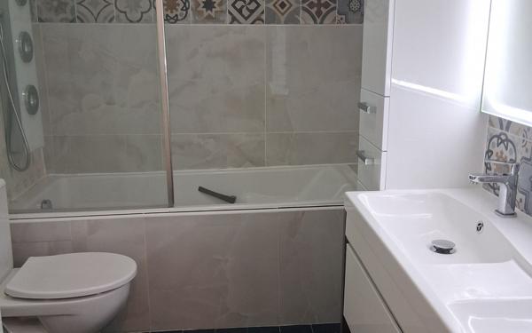 Appartement à louer    5 pièces • 118 m2 Annemasse