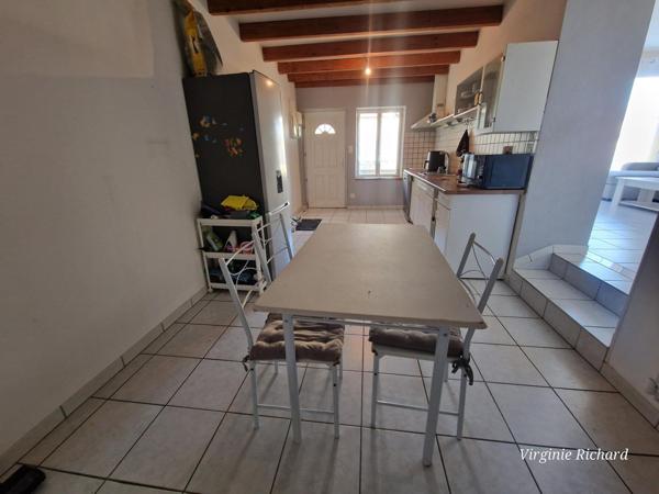 Calme,jardin et volumes au Mas de Davayat